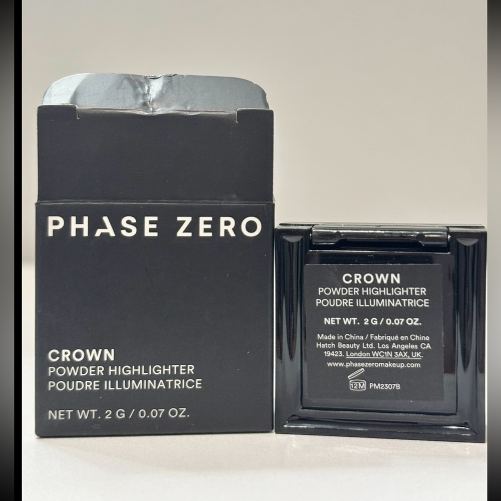 Phase Zero Crown Powder Highlighter - Gold - Picture 7 of 7